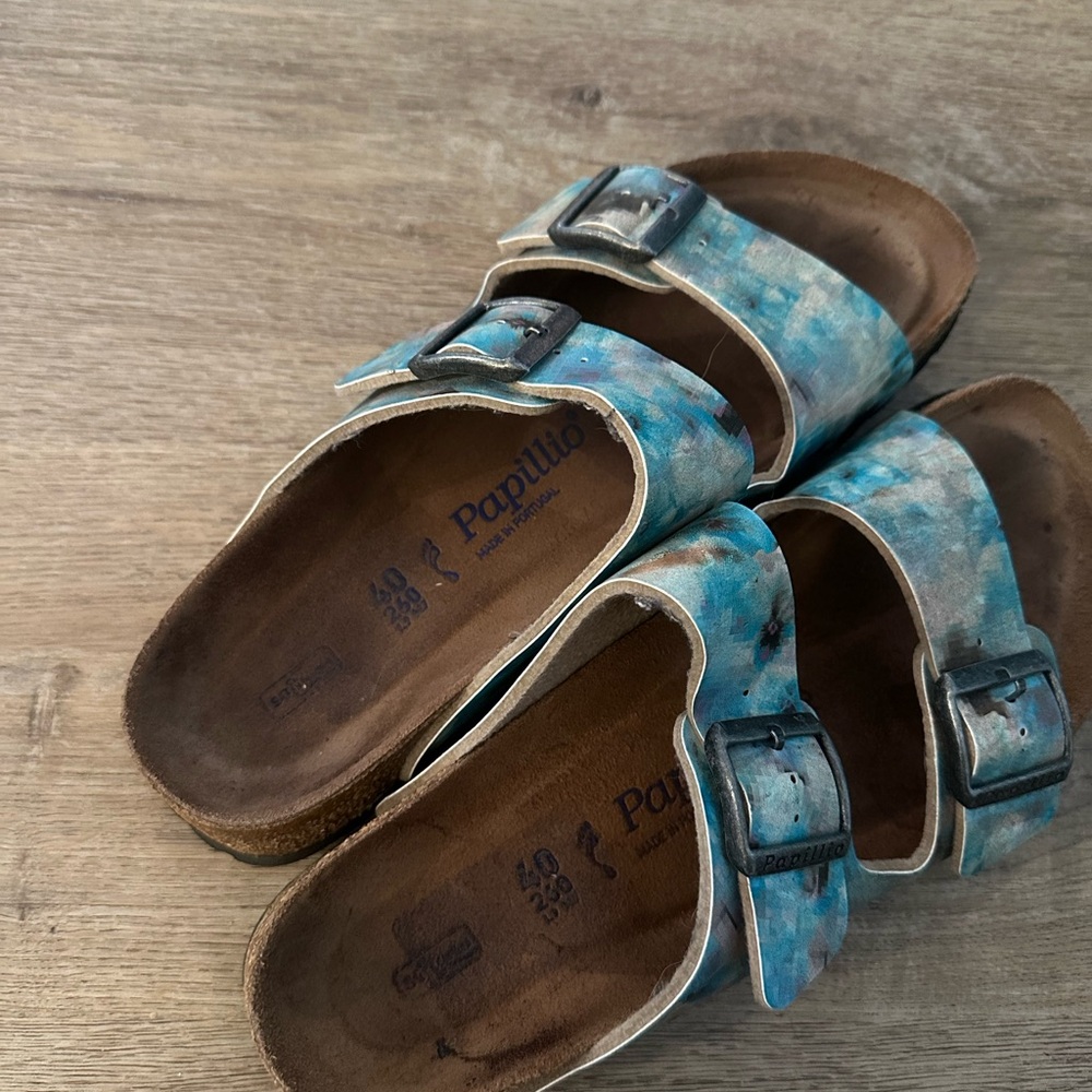 SOLD - Picture 2 of 4